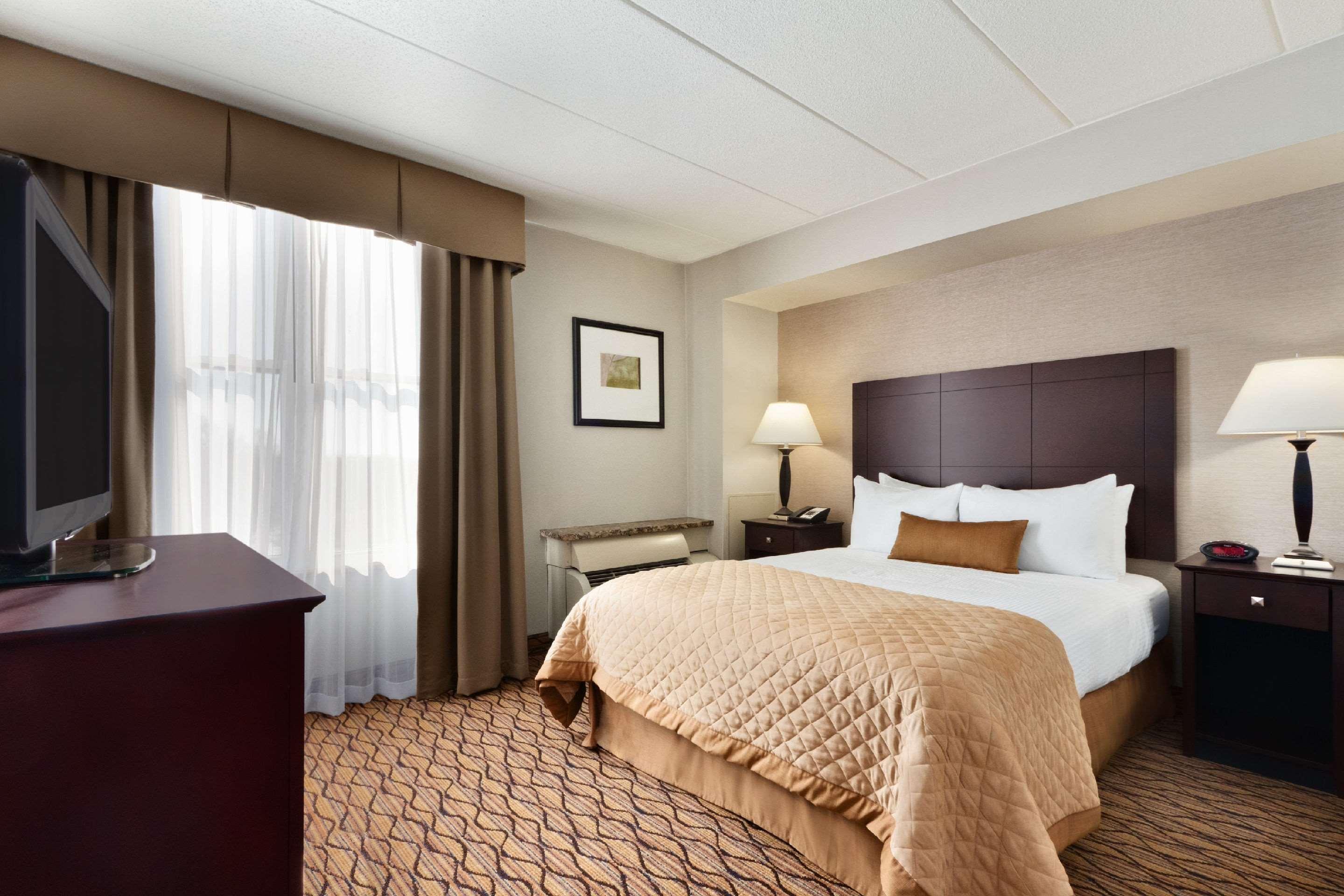 Comfort Inn & Suites Glen Mills - West Chester Buitenkant foto
