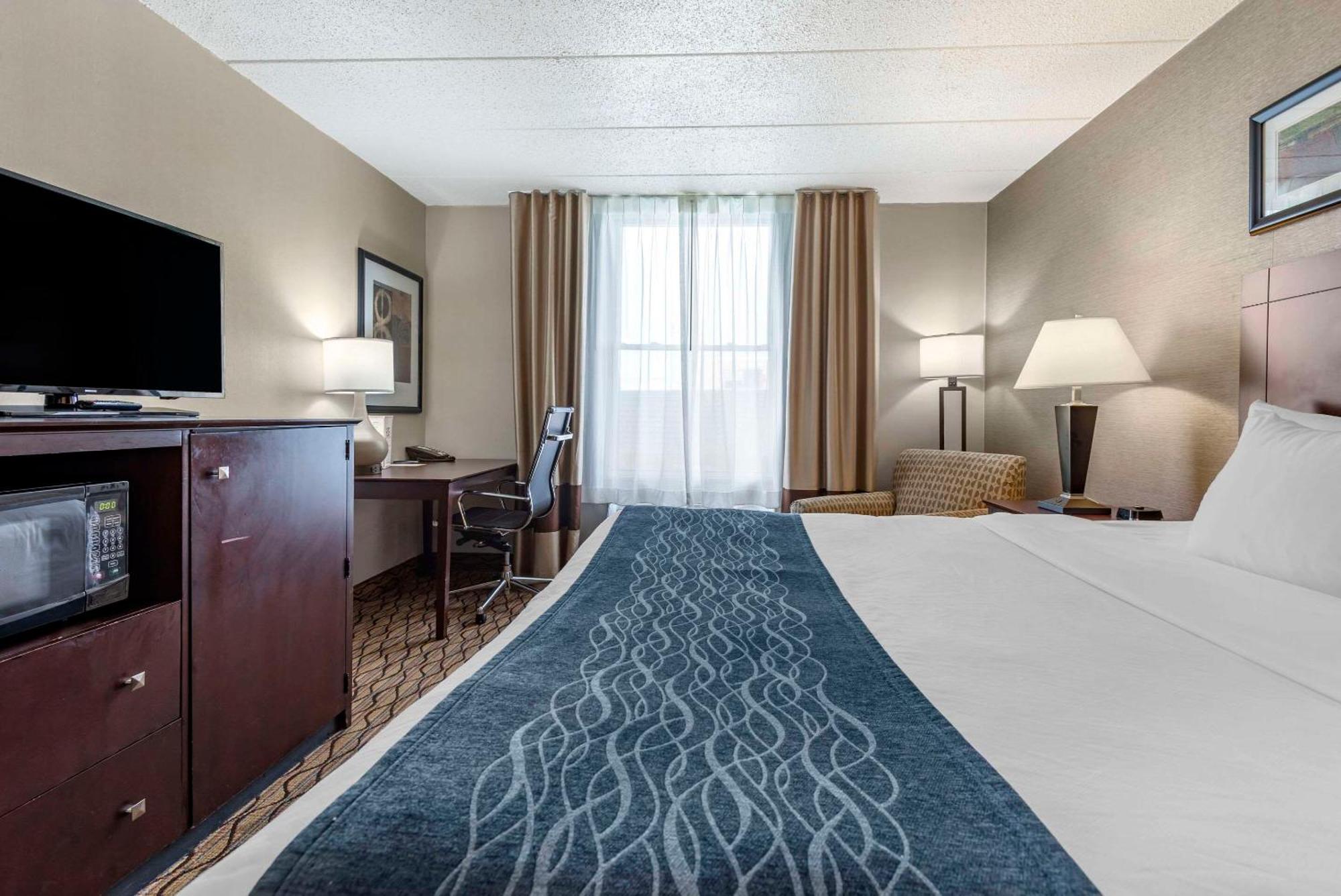 Comfort Inn & Suites Glen Mills - West Chester Buitenkant foto