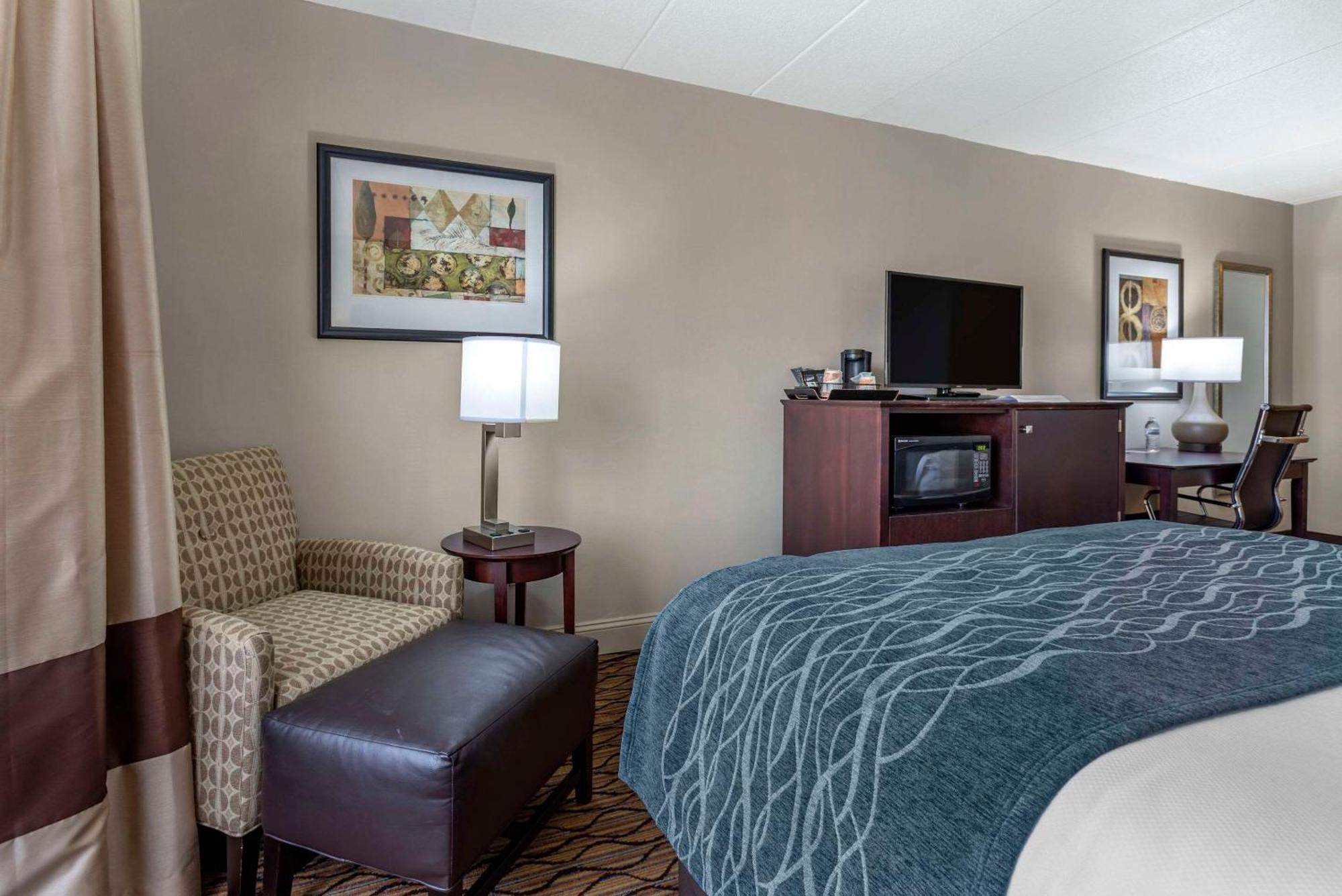 Comfort Inn & Suites Glen Mills - West Chester Buitenkant foto